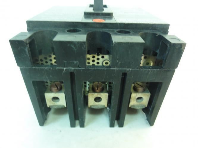 Cutler-Hammer FS320040A; Circuit Breaker; 40A; 240VAC; 3P