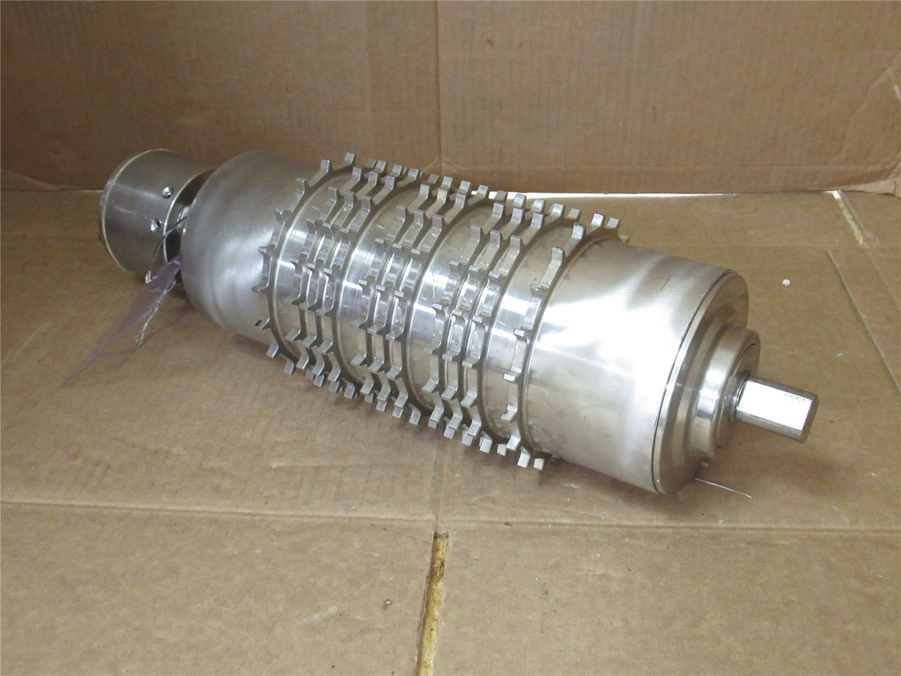 Van Der Graaf TM147A30-410NB; Drum Motor  58ft/min 5"OD x 14"W