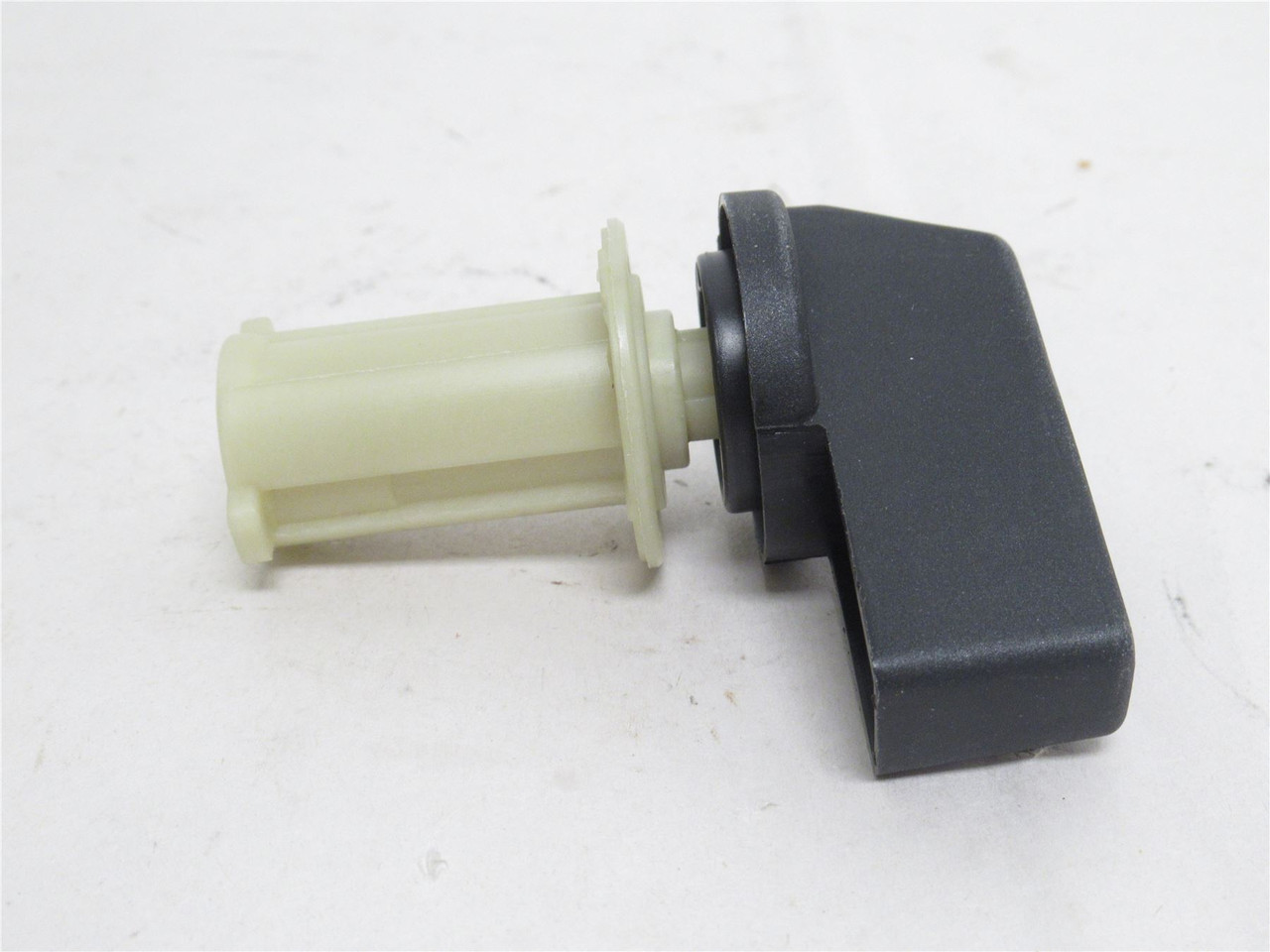 Cryovac 662911000020; Enclosure Lockout Handle