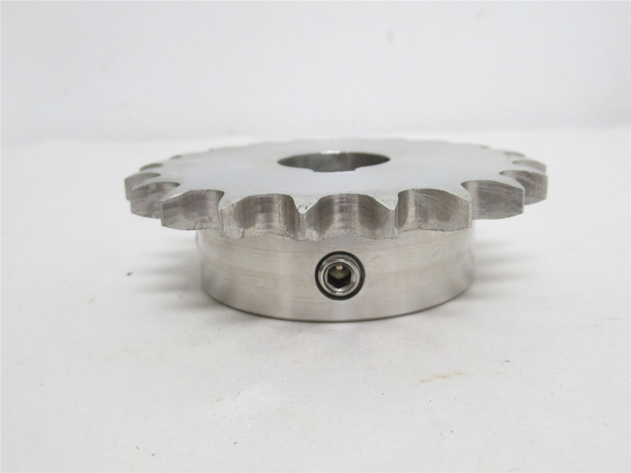 MFG- 40B20SS-15/16; Drive Sprocket #40 SS; 20 Teeth; 15/16"ID