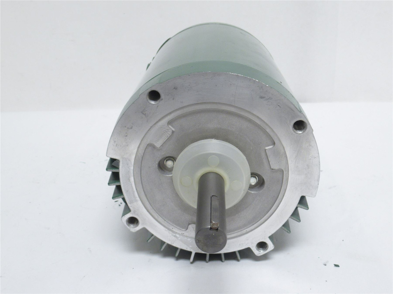 Dayton 1YAZ2BG; Agricultural Fan Motor; 1HP; 460VAC; 850RPM