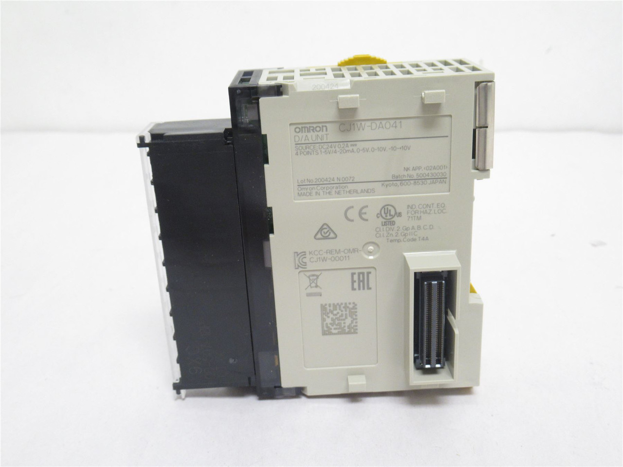 Omron CJ1W-DA041; Output Module 24VDC; 20mA; 4-Points