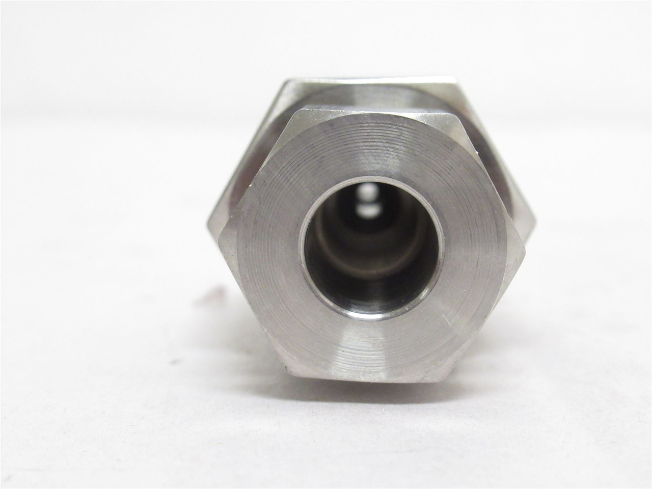 JBT 30-0009; Bushing Assy SS-316; 9/16-18 Threads x 3/8" Tube