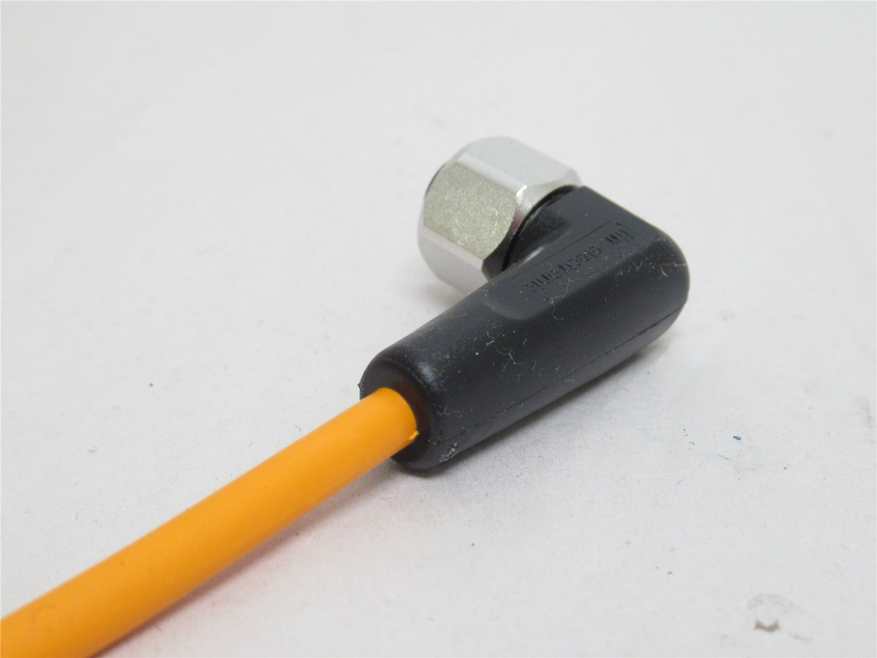 IFM EVT009; Female Connector; 90Deg; 10-36VDC; 4A; 25m Long