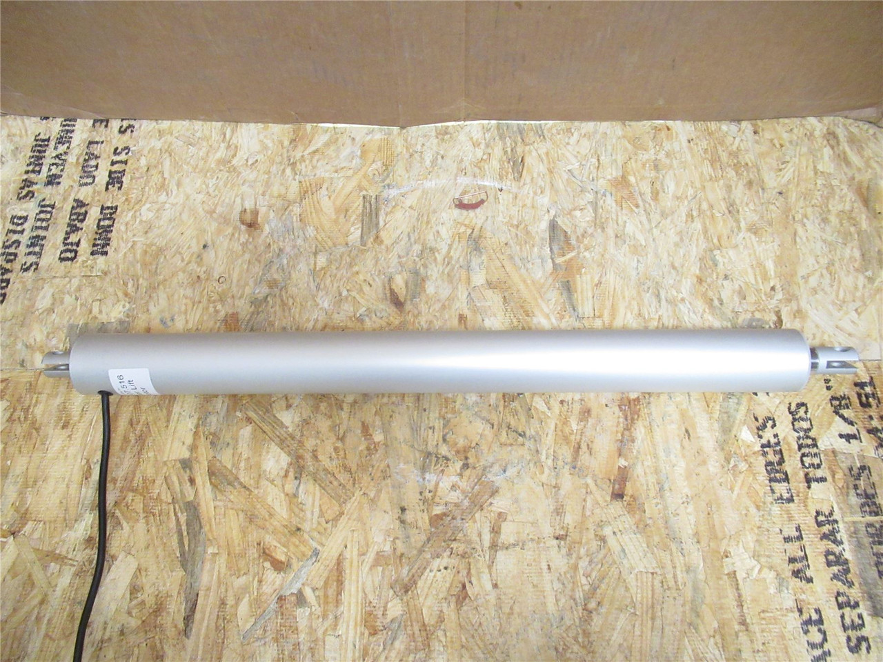 Lynx Labeling 103.207.516; Power Lift Motor; 22" Long; 50mm W