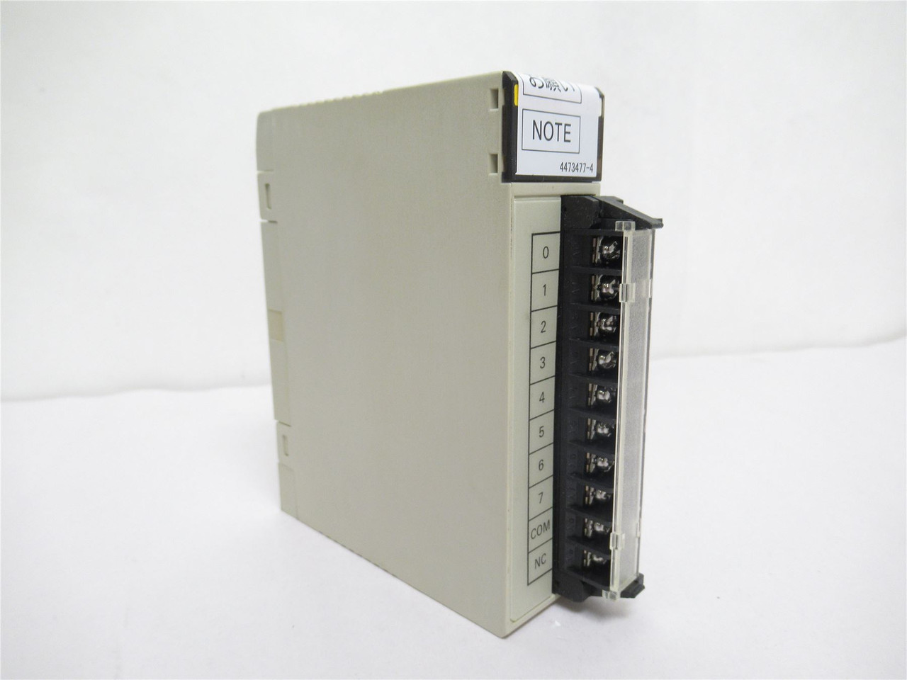 Omron C200H-OA223; Output Module; 24VAC; 8-Solid State Out