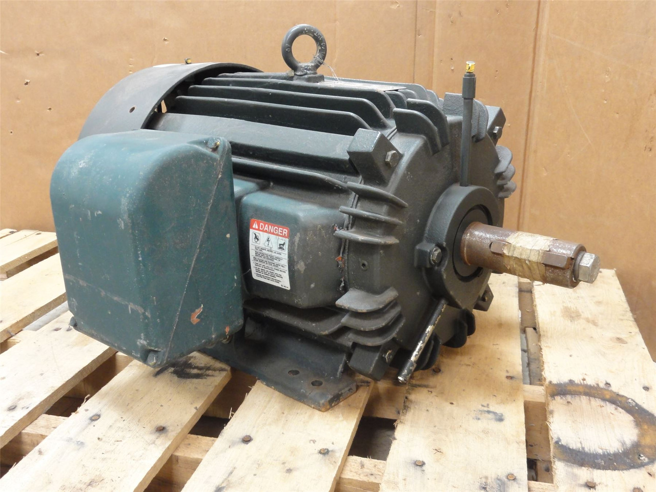 Toshiba 6K4020L120644; AC Motor; 20HP; 460VAC; 1170RPM; 3PH; 60HZ