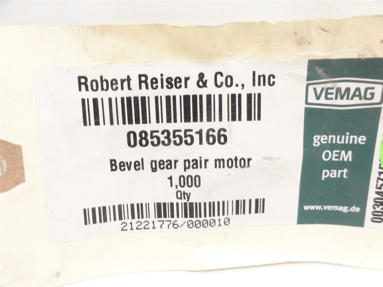 Lenze G50BB124MVAR2C; Servo-Gear Motor; 16.857:1 Ratio; 1.8kW