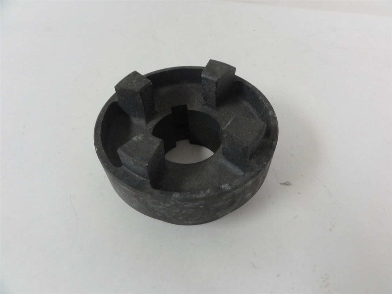 Magnaloy M50020016; Jaw Coupler 500 HUB 2" Bore X 1/2" Keyway