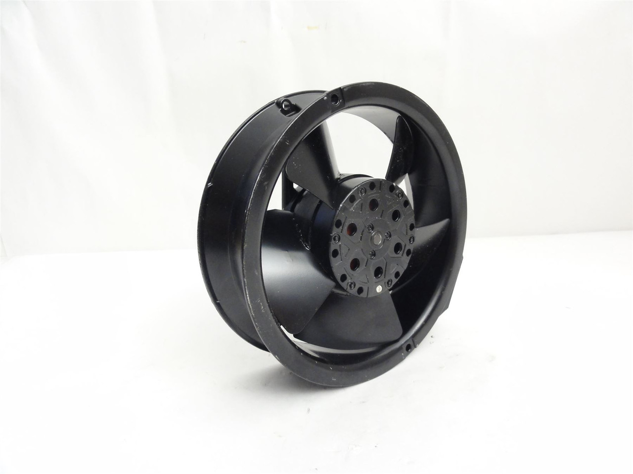 ebmpapst W2E143-AB09-01; Axial Fan 230VAC; 172 x 172 x 51mm