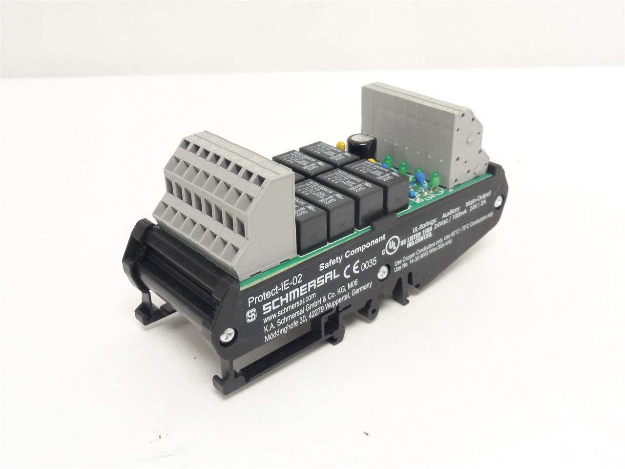 Schmersal PROTECT-IE-02; Safety Relay Controller; 24VDC; 2A