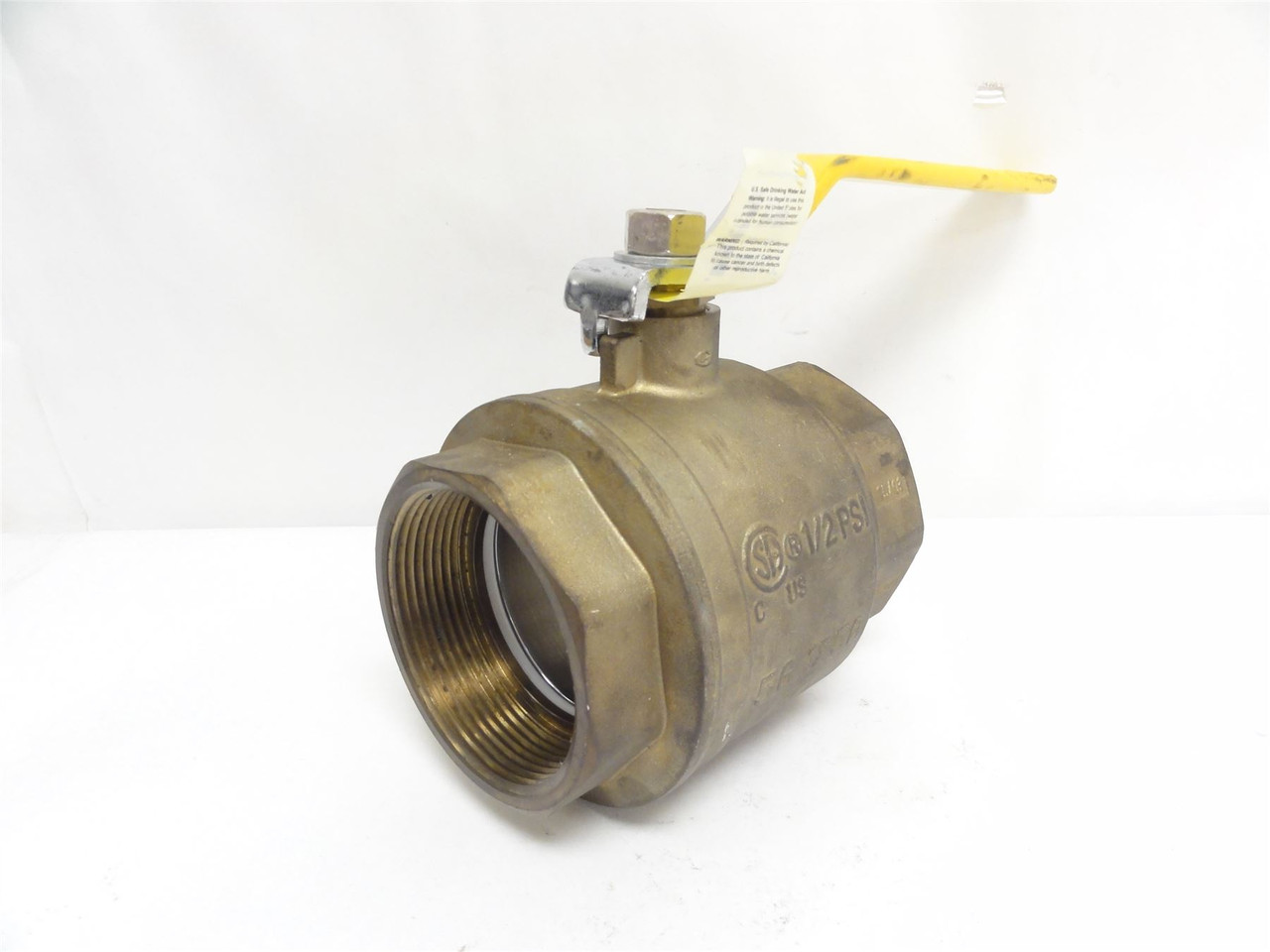 Apollo 94A-100-01; Manual Two-Way Ball Valve 3NPT; 400PSI