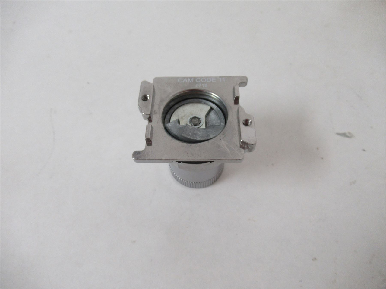 Eaton 10250T24111;  SwitchTwo-position Momentary 30.5mm