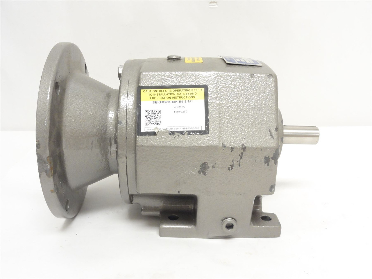 Boston Gear SBKF832B-18K-B5-S-M1; Speed Reducer; 18.667 Ratio