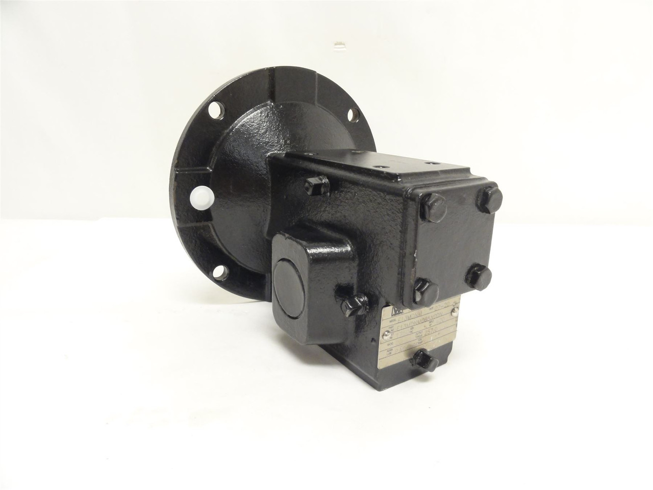 Winsmith E13MDNM065X0DN; Gear Reducer RA;  20:1 Ratio; 1750RPM