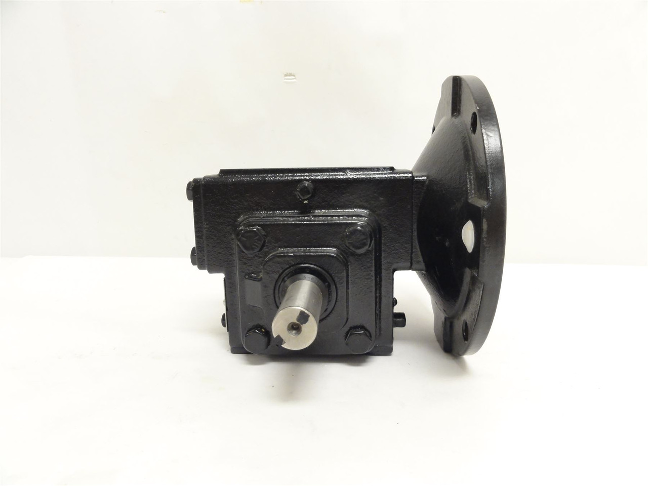 Winsmith E13MDNM065X0DN; Gear Reducer RA;  20:1 Ratio; 1750RPM
