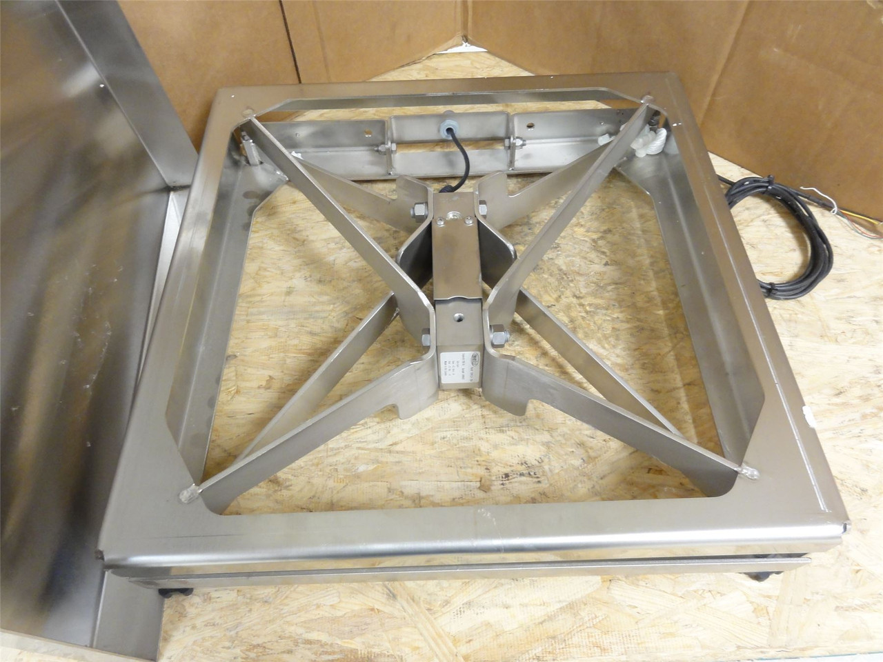 WeighTech BB-2020-200; Scale; W/Out indicator/Tower; 250LB Max