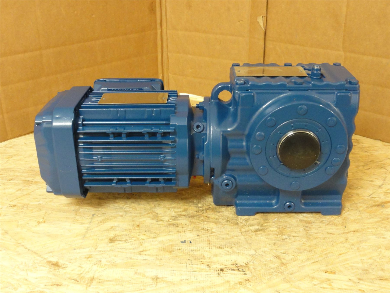 SEW SA57DRN71M6/DH; AC Gear Motor 201:1 Ratio 1/3HP; 230/460V