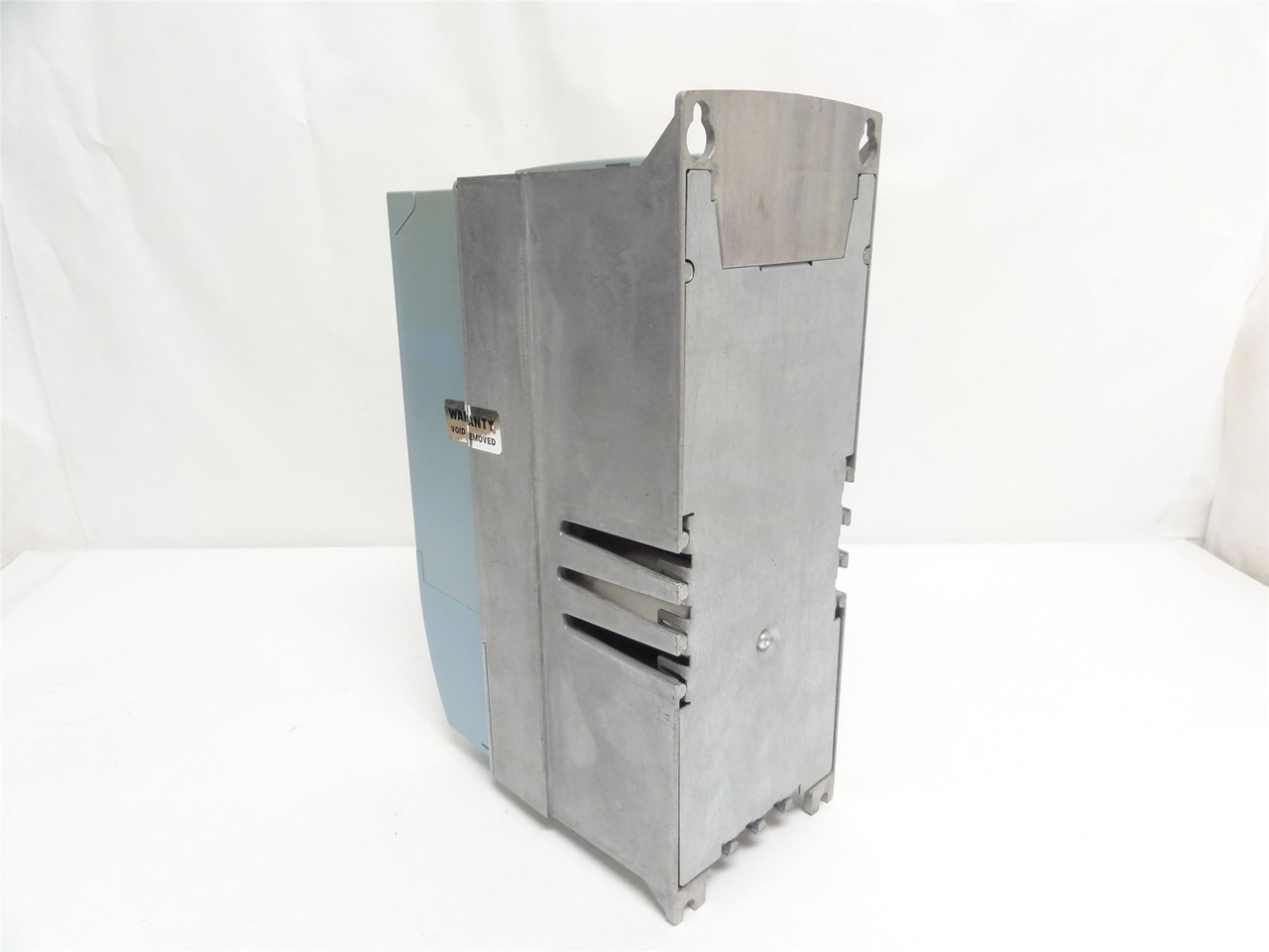 Vacon NXS00075A2H1SSSA1A2000000; AC Drive; 380-500VAC; 7.6A In