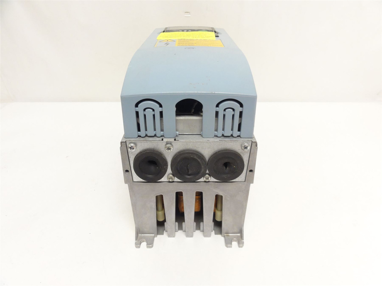 Vacon NXS00075A2H1SSSA1A2000000; AC Drive; 380-500VAC; 7.6A In