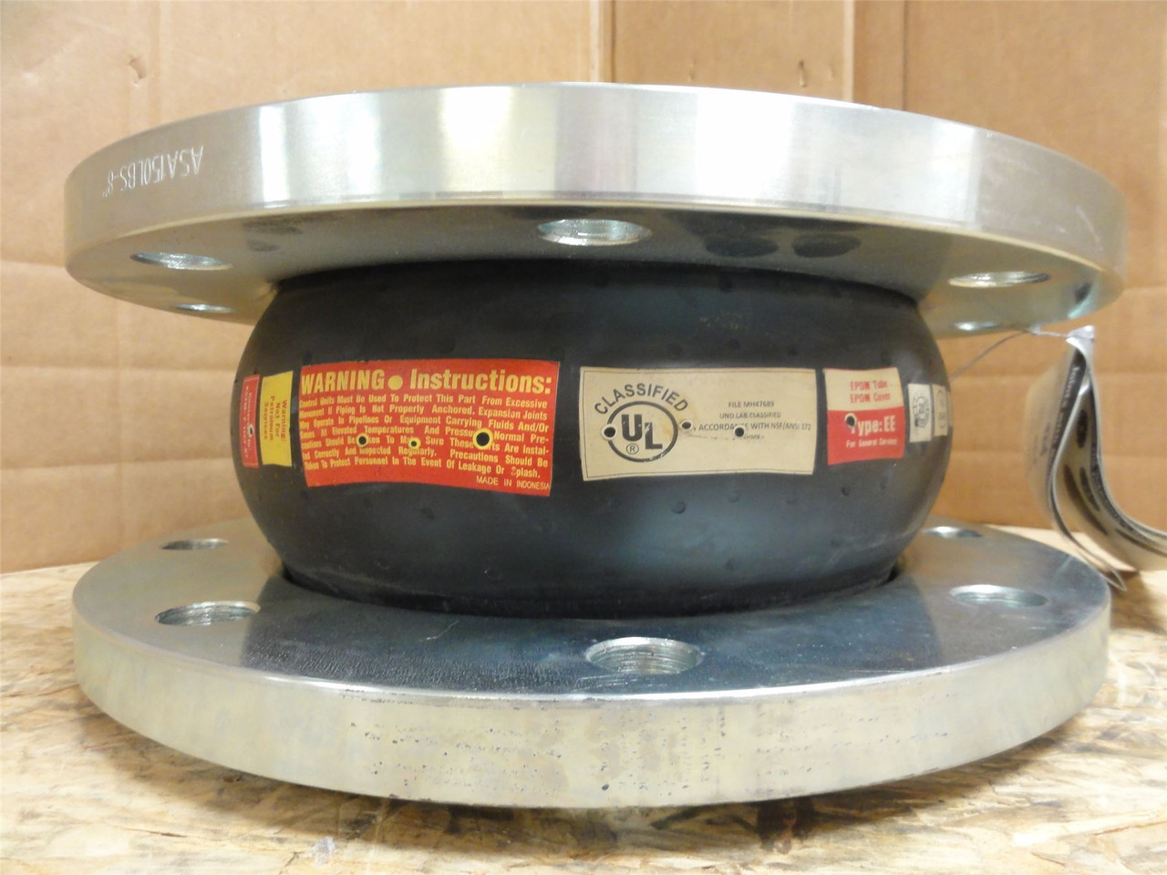 Metraflex 240-AV/EE; Rubber Expansion Joint; Size: 8" x 6"