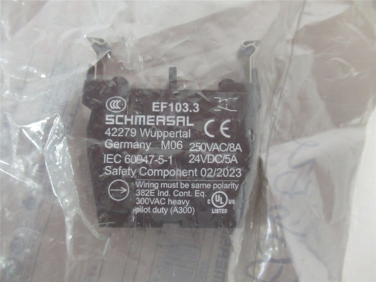Schmersal EF1033; Contact Block 250VAC 24VDC 1NC 1NO