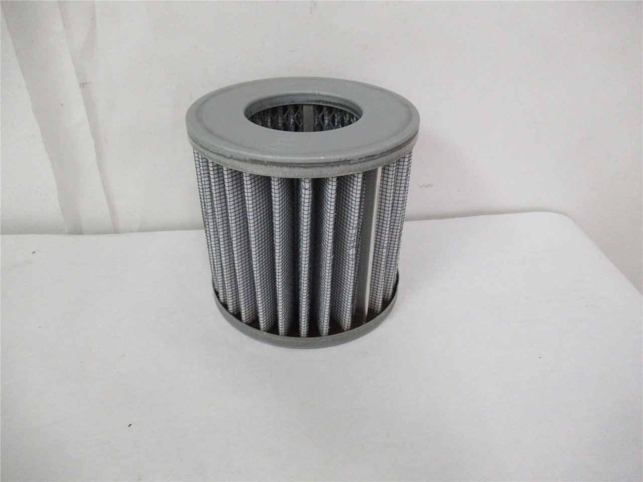 Solberg 849; Pneumatic Filter 5" OD 2.5" ID 5" Long