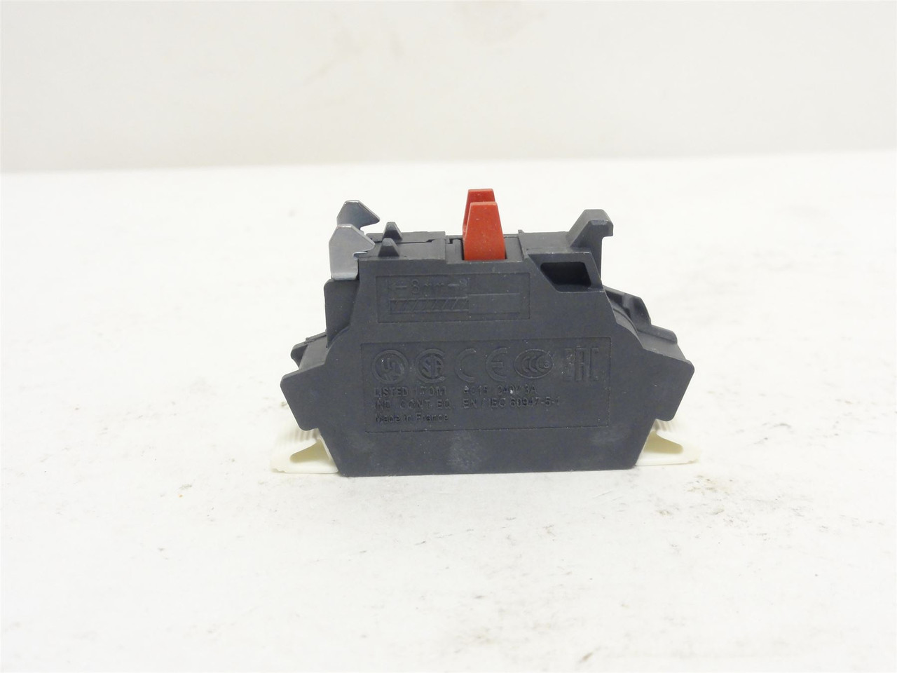 Schneider ZBE-1025; Contact Block; 3A; 240VAC; SPST-NC