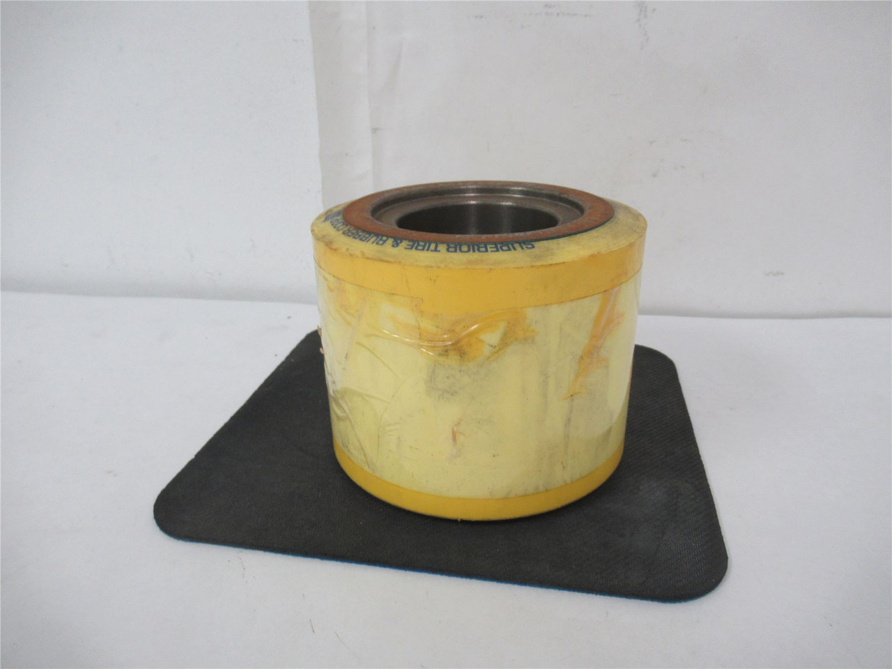 Superior Tire & Rubber L509157; Wheel 5" x 4"