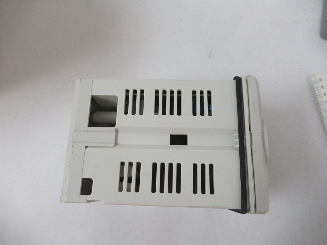 ABB CM30/000SE0/STD; Process Controller 1/8 Din Basic Version