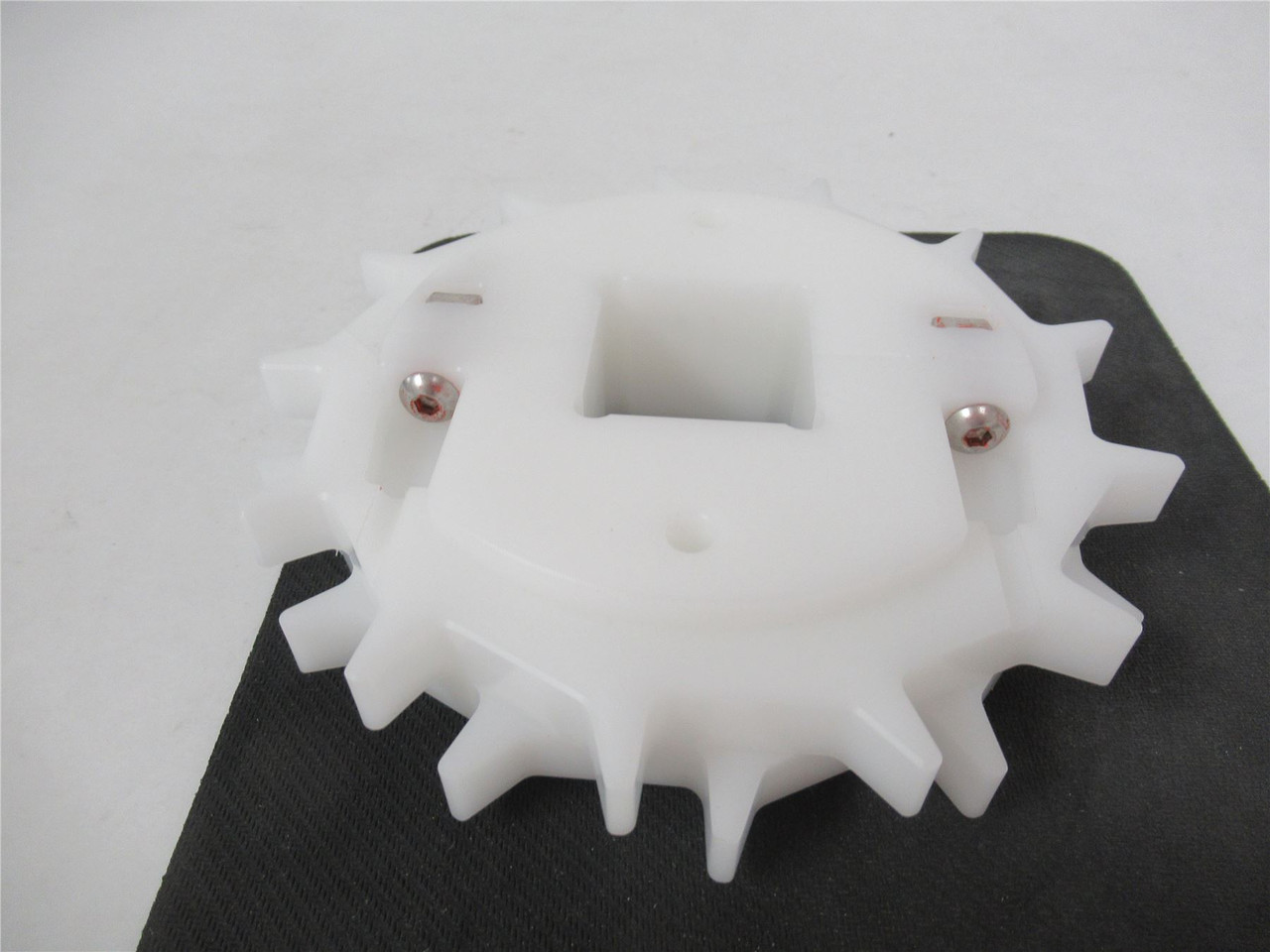 Intralox S6E4XXCWE7NG; Split Sprocket 2200 6.3" 1-1/2"ID Sq