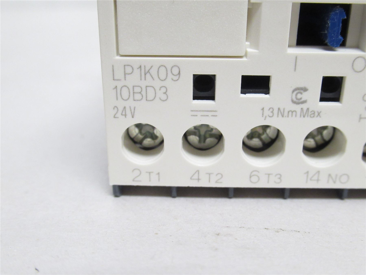 Schneider LP1K0910BD3; Contactor 9A; 3P; 600VAC; Coil: 24VDC