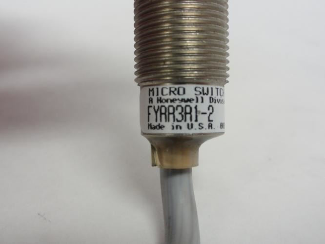Micro Switch FYAA3A1-2; Prox Sensor; 8.5-20VDC; No Nuts