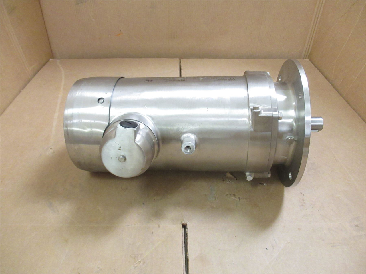 ABB M3MA 100LA 4 B5; Encapsulated Motor; SS; 2.2kW; 230V@50Hz