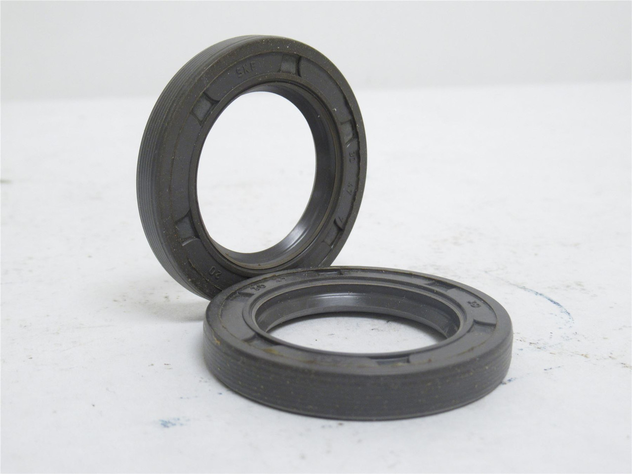 SKF 692359; Lot-2 Oil Seals; 30mmID x 47mmOD x 7mm Wide