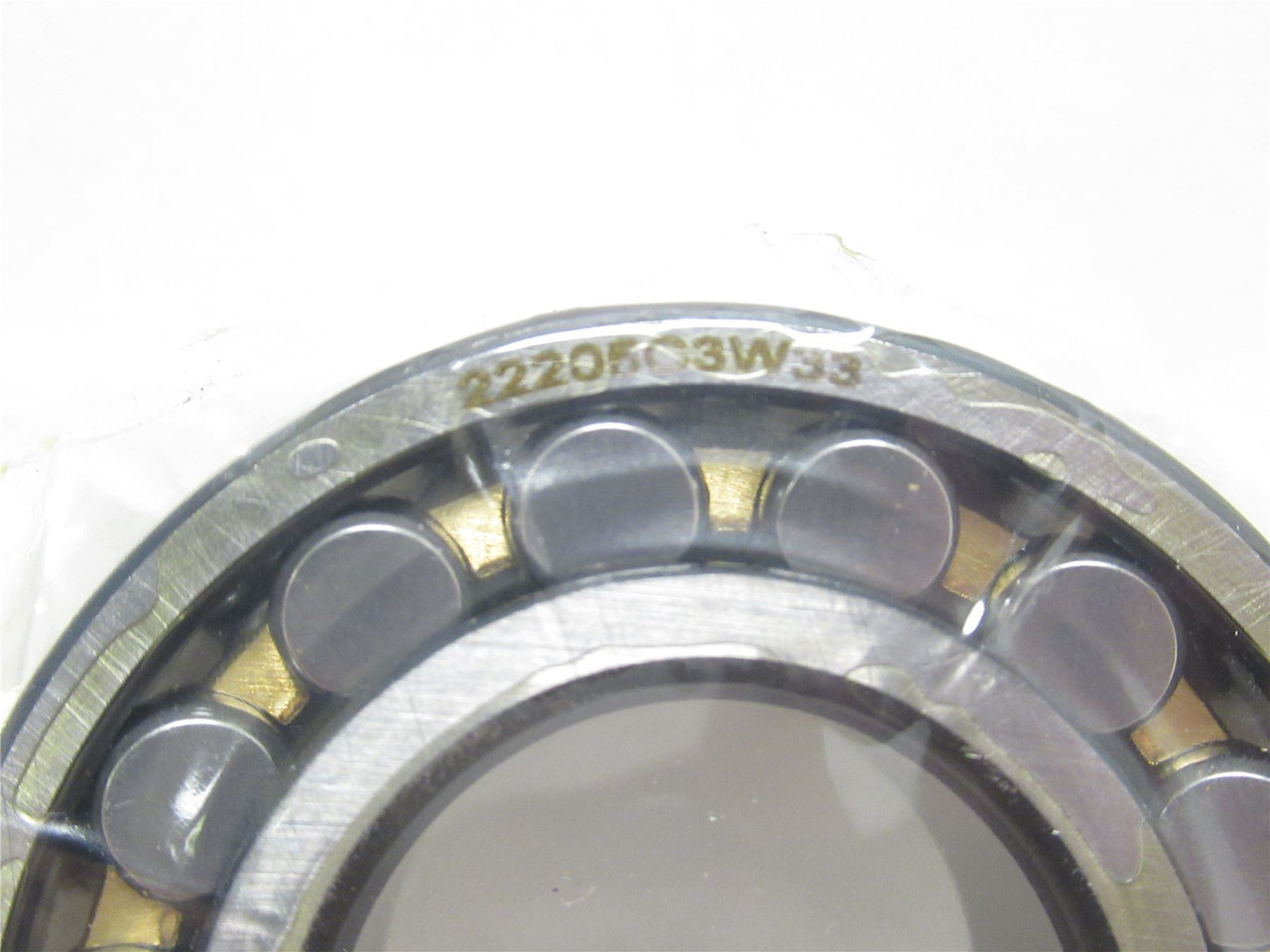 PTI 22205C3W33; Spherical Roller Bearing; 20mmID x 52mmOD