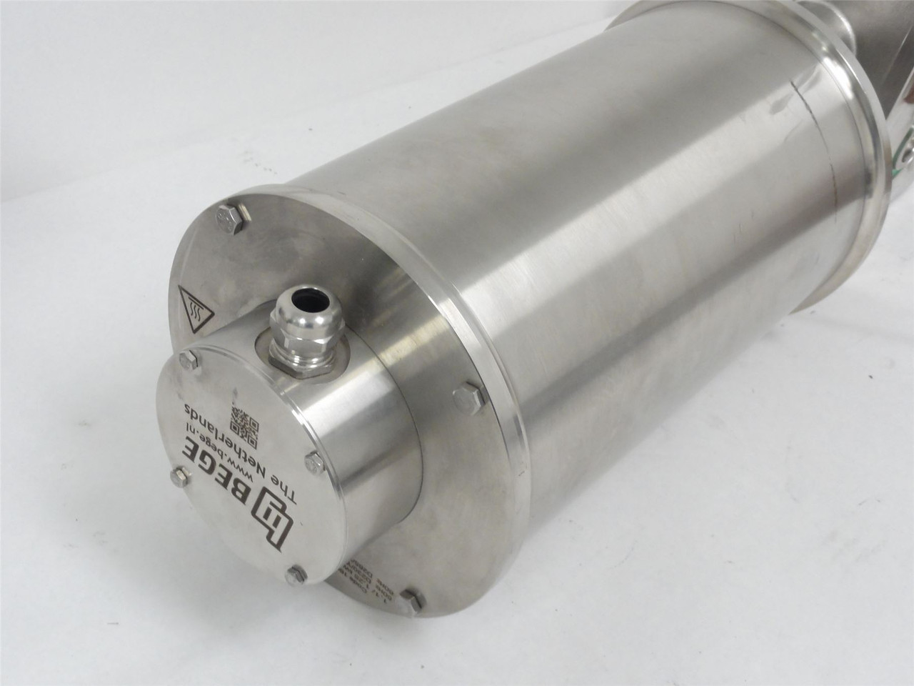 Bege KE 062/M - 90S4; SS Helical Bevel Gearmotor 460V 1.25KW