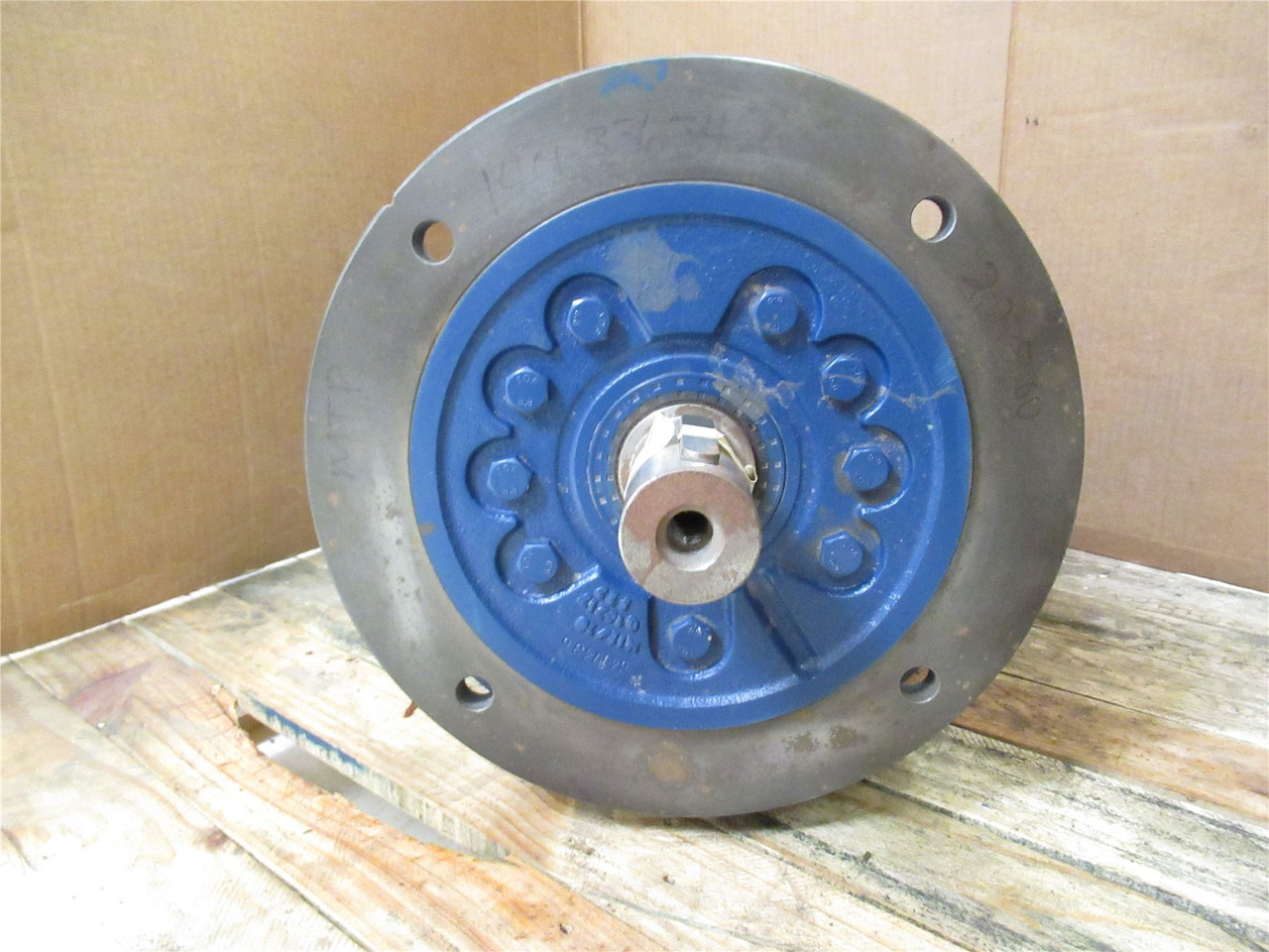 SEW RF87DRN100LM4THDH; AC Gearmotor; 93.38:1 Ratio; 230-460V