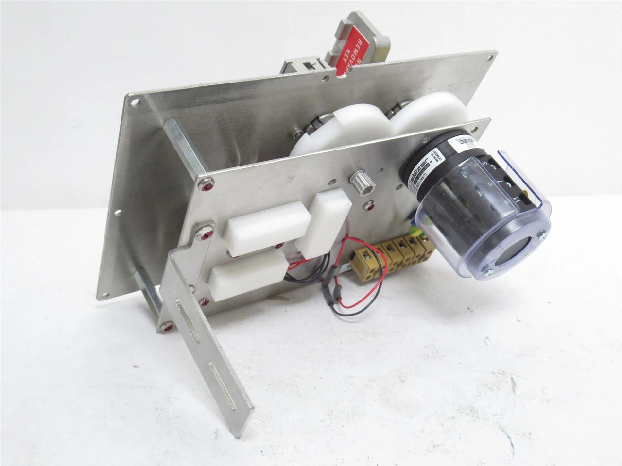 Allen-Bradley 440T-MSTUE11AA; Trapped Key Interlock Assy