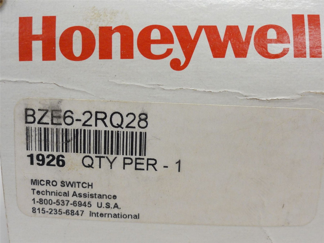 Honeywell BZE6-2RQ28; Snap Action Limit Switch; 15A; 250VAC