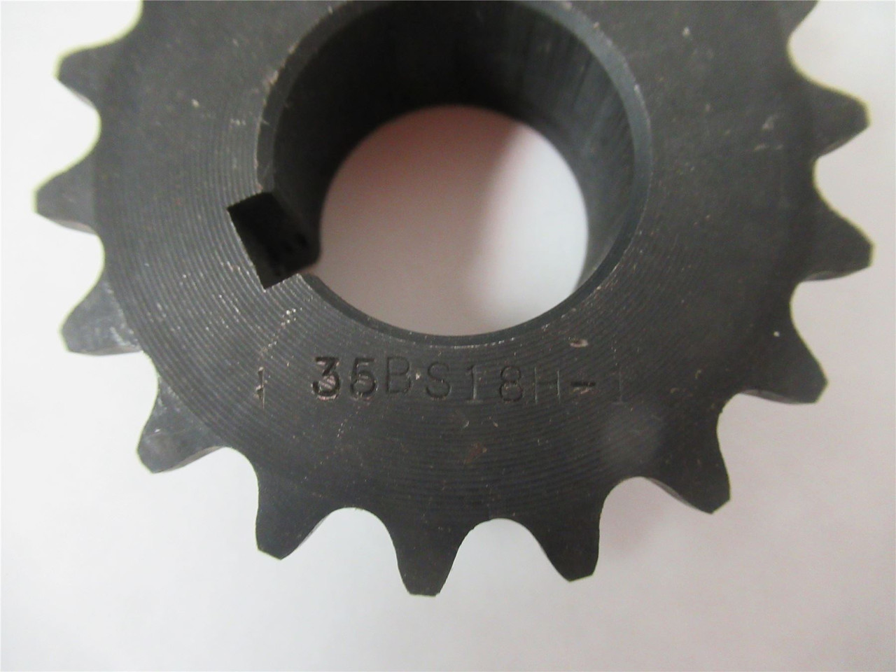 Amec 35BS18x1; Sprocket #35 1" Bore 18 Teeth