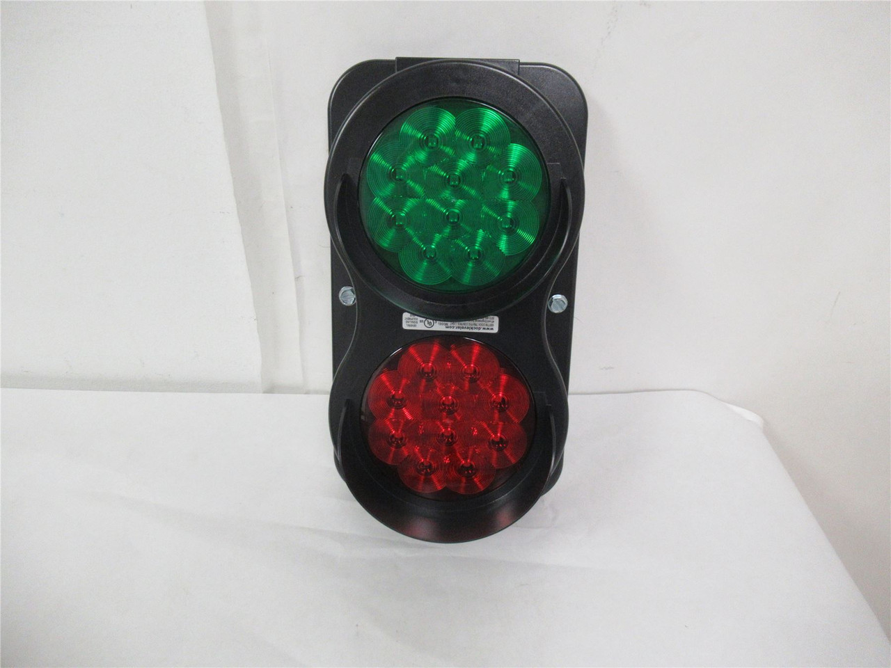 4Front Engineered 6007798-8-32; Communication Light 12-24VDC