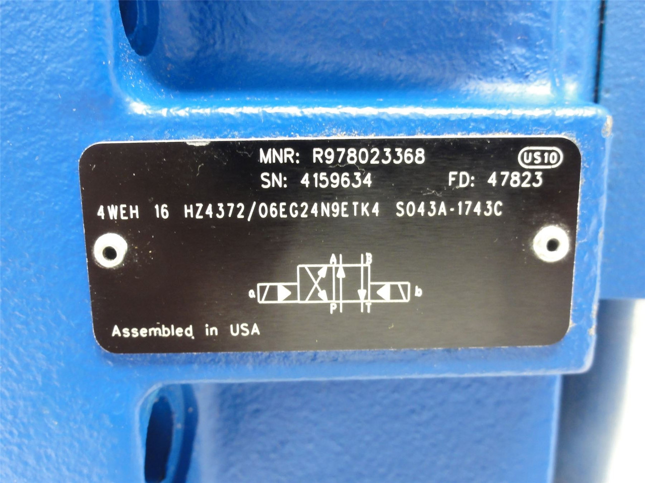 Rexroth R978023368; Directional Spool Valve; 24VDC
