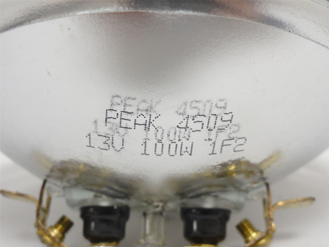 Peak 4509; Sealed Beam Aircraft Landing/Taxi Light