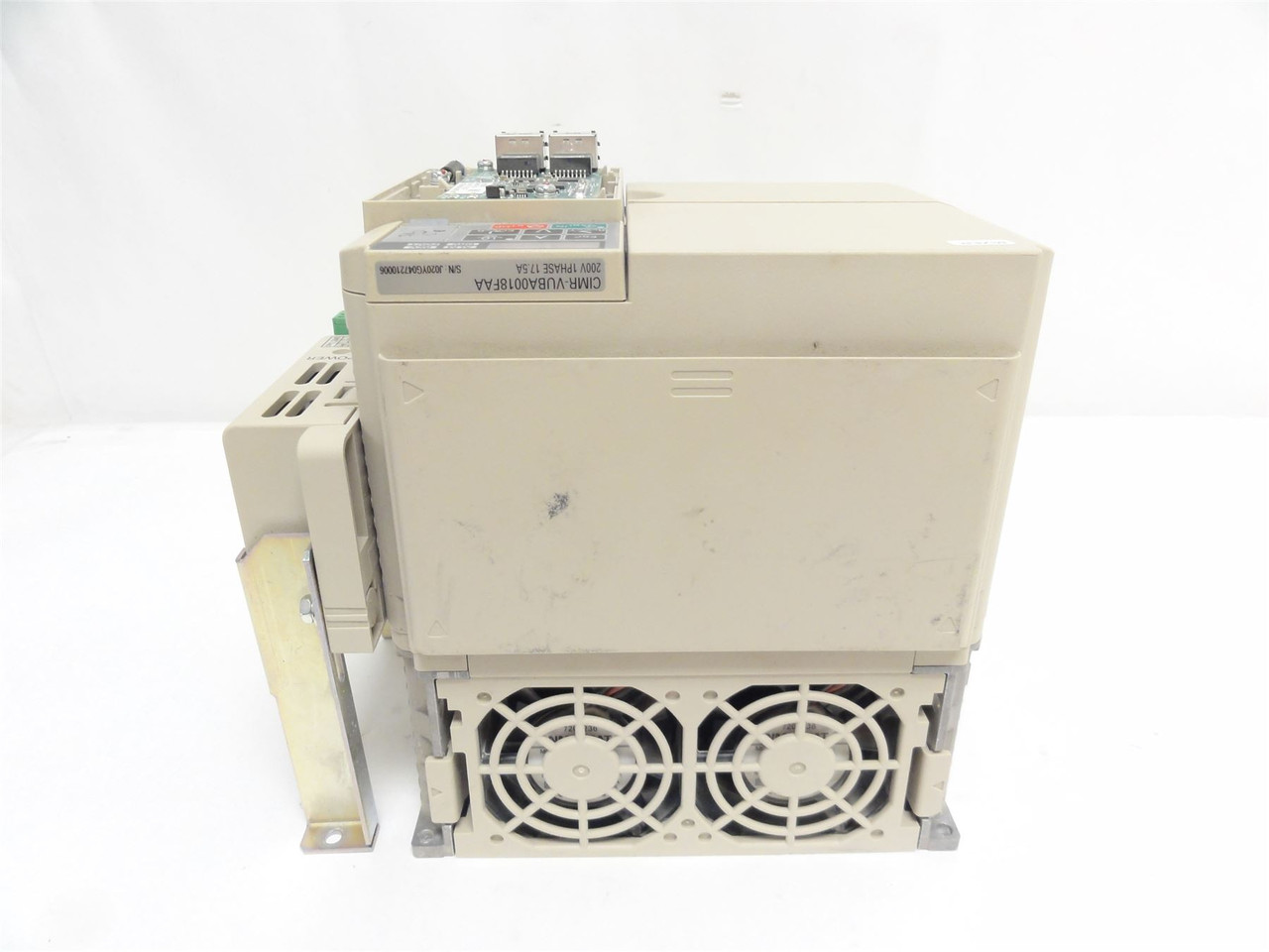 Yaskawa CIMR-VUBA0018FAA; AC Drive 200-240VAC; 35A In; 5HP