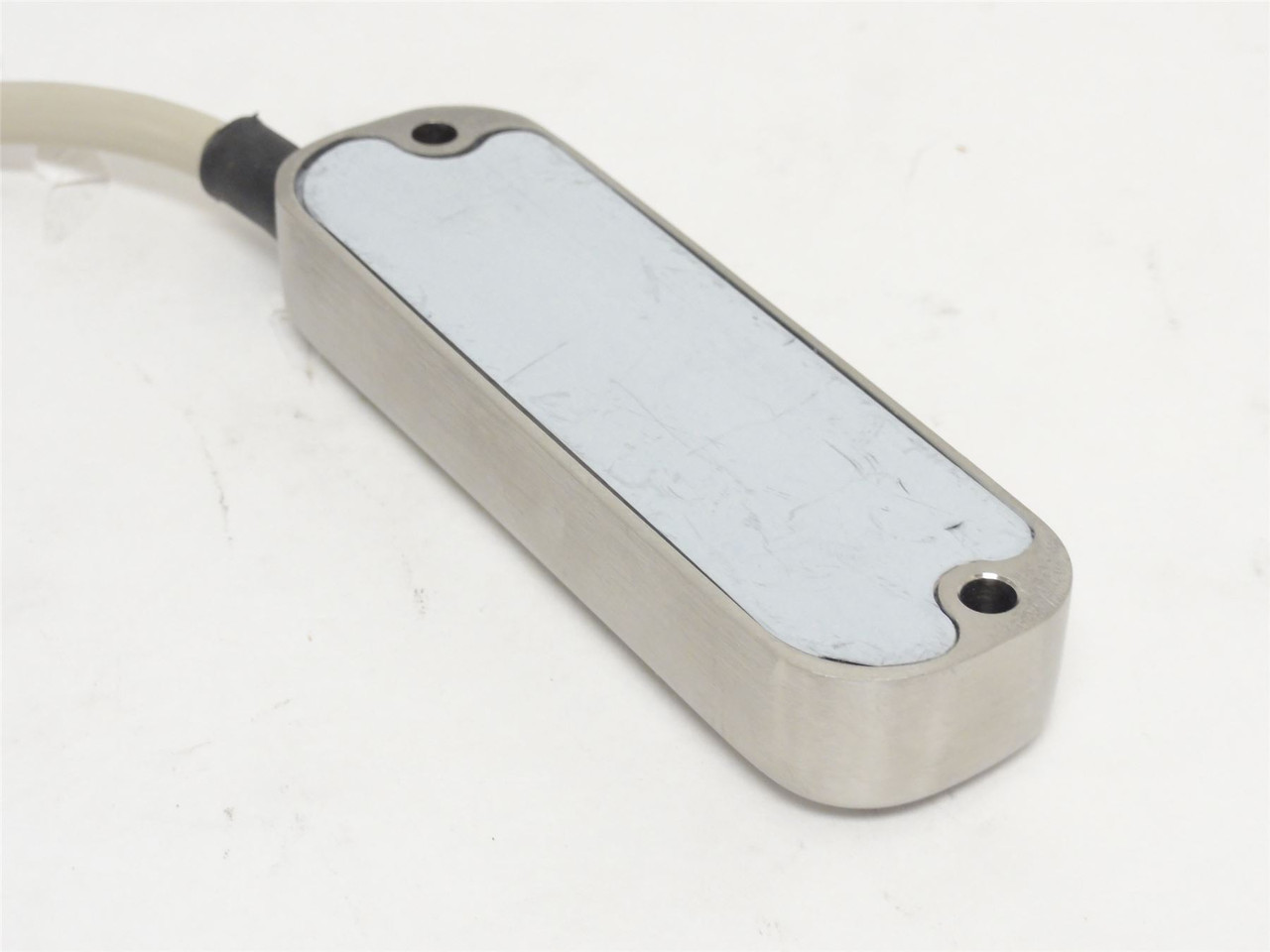 Schmersal BNS 40S-12ZG; Proximity Sensor 24VDC; 10mA; 5m Wire