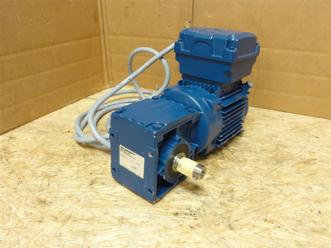 SEW W20DRN71MS4; Gearmotor 19.5:1 Ratio; 1/3HP; No Shroud