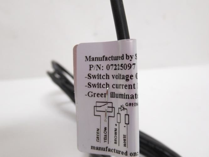 Sterns 7225097; Piezo Push-Button Switch; 0~24VAC/DC; Gree