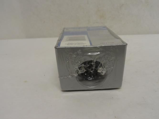 T&B T100; Steel City Weatherproof Outlet Box; Single Gang