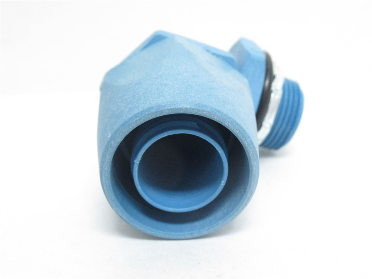 T&B 6323; Liquid Tight Connector Elbow 90Deg; Size: 3/4"